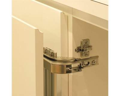 Lateral Hinges